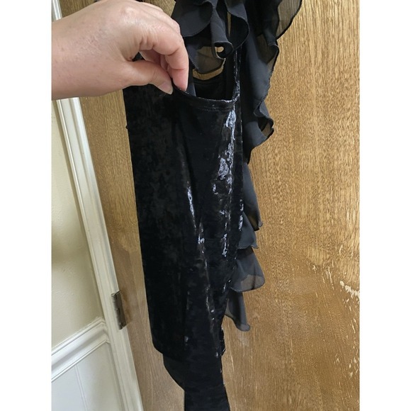 IZ Byer California Vintage Women's Velvet Cinched Ruffle Strap Tank Black Sz M - Picture 8 of 8